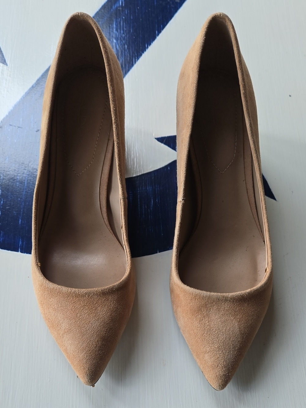 Aldo Tan Suede Pointy Toe Chunky Heels Size 6.5 - Picture 3 of 14